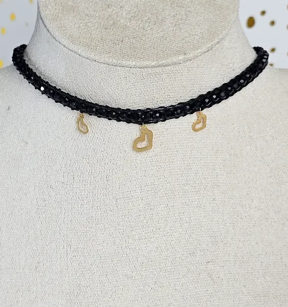 18K Gold Heart Pendant Choker Necklace for Everyday Wear