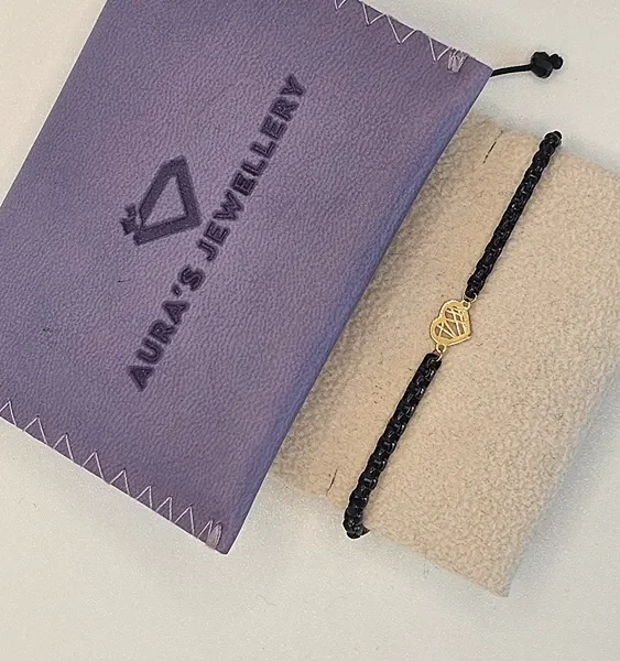 18 Carat Gold Heart Charm Bracelet