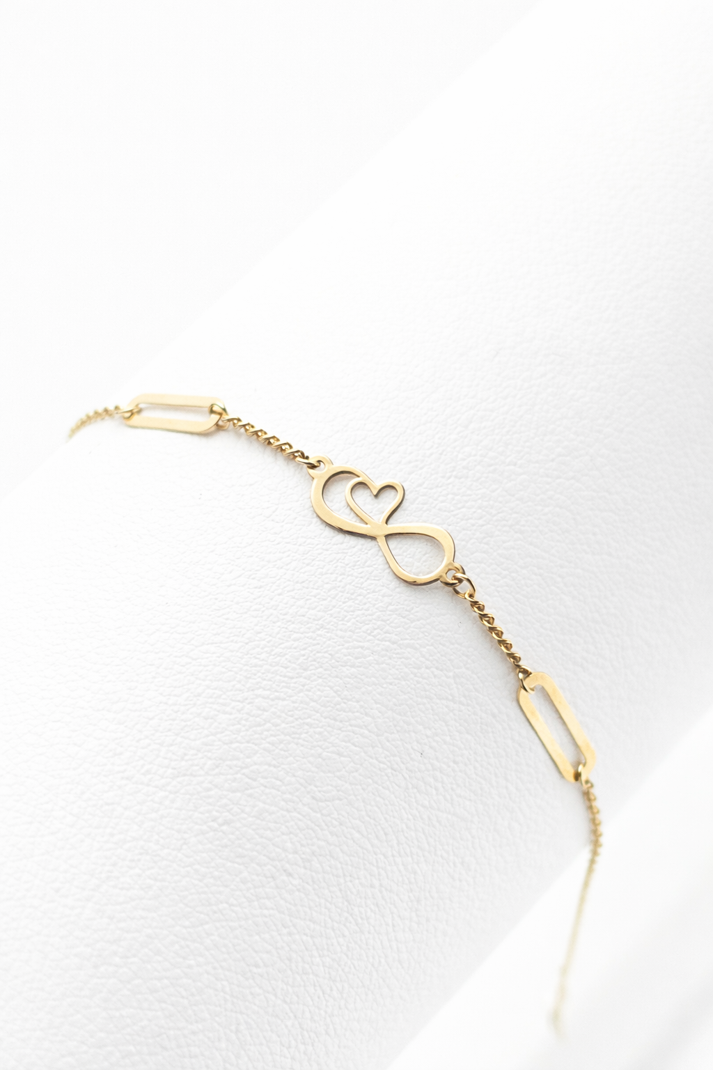 18k gold infinity heart bracelet